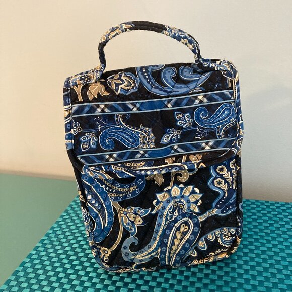 Vera Bradley Out To Lunch Windsor Navy Paisley Soft Sided Top Handle Lunch Box - Picture 1 of 14